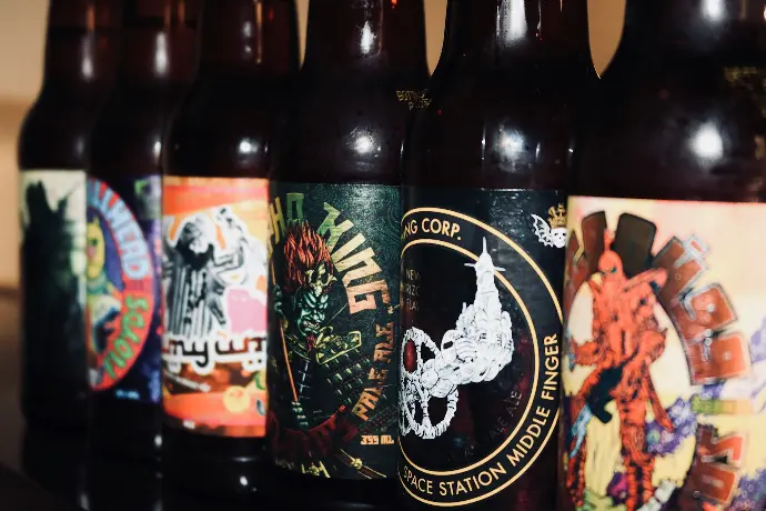 colección de botellas de cerveza